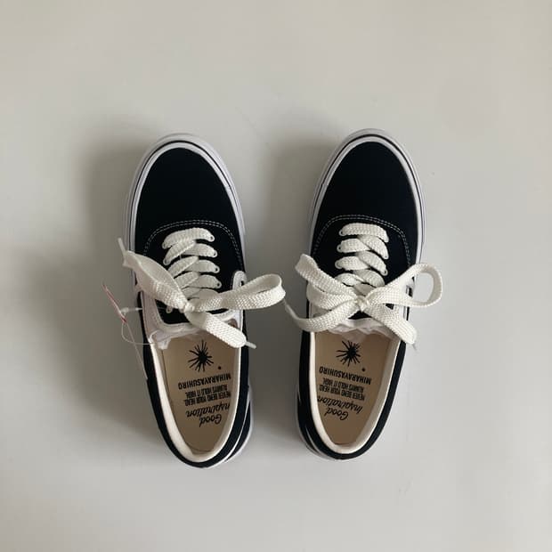 X GU Sneakers