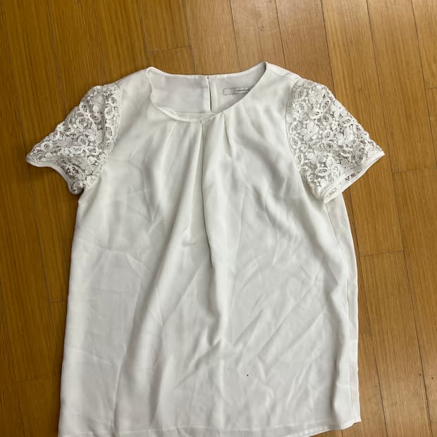 White lace flower blouse