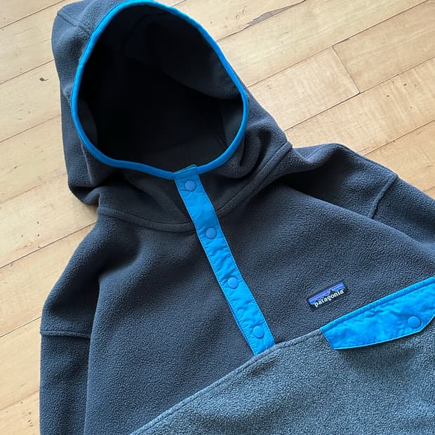 (L) 파타고니아 신칠라 후드 