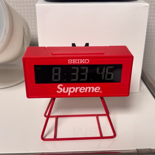 슈프림 세이코 탁상시계
