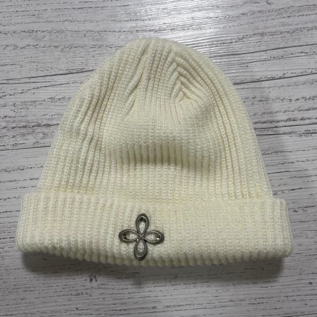 써저리 클로버 로고 비니 Ver.2 화이트