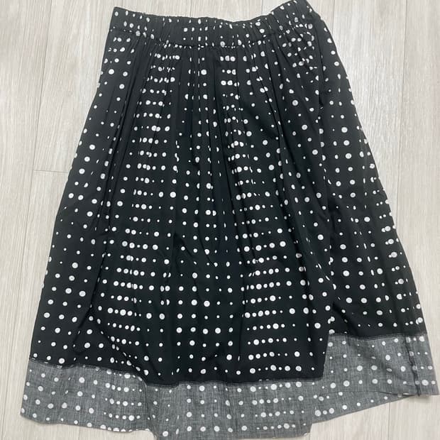 꼼데가르송 블랙 도트 치마 판매