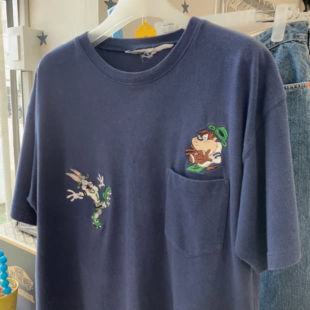 LOONEY TUNES pocket tee