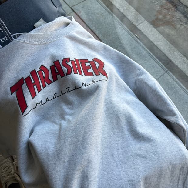 00‘s 트레셔 스웻셔츠