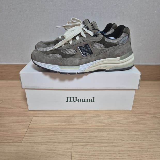 뉴발란스 JJJJOUND 992 265 