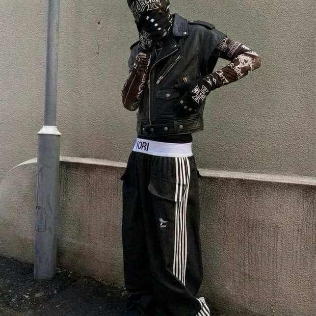 루단 2026 타투 프린팅 매쉬 마스크 롱슬리브