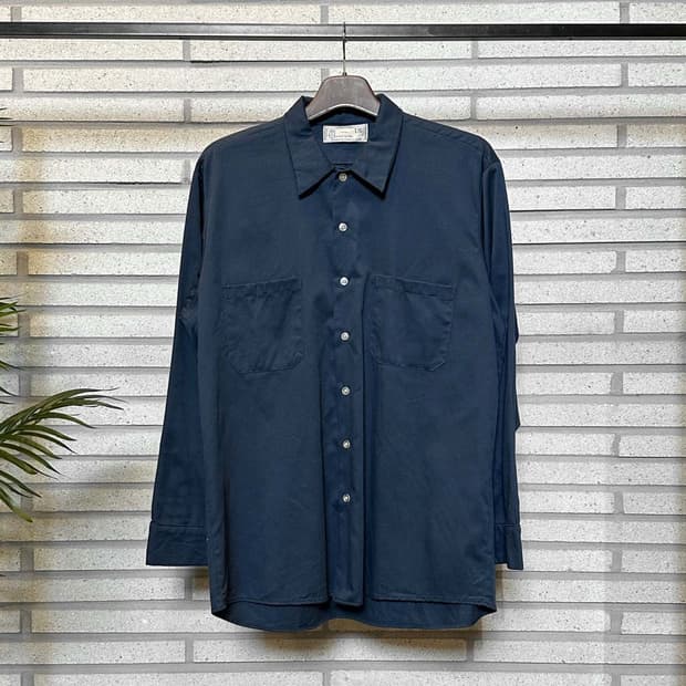 CANADA VINTAGE 베이직 긴팔 셔츠 투포켓 디테일 네이비