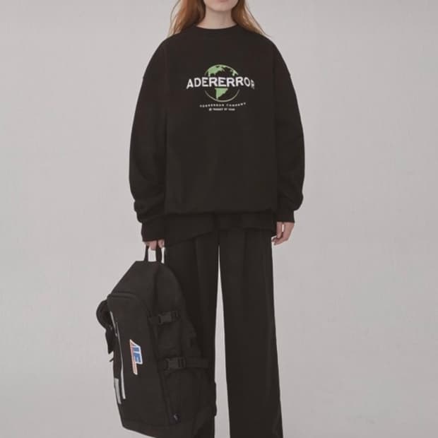 [A2] 아더에러 VERSAL 스웨트셔츠 맨투맨 블랙