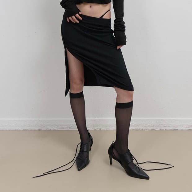 OJOS Button Slit Midi Skirt / Black