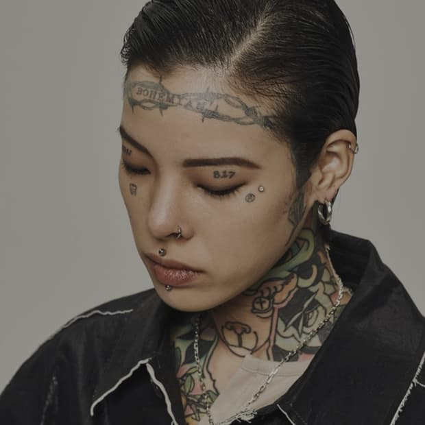 킹크로치 트위스트 귀걸이