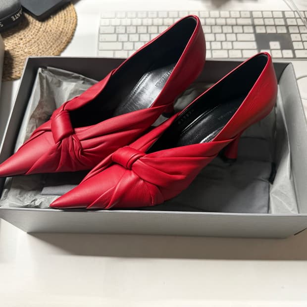 BALENCIAGA DRAPY PUMP MALBORO RED