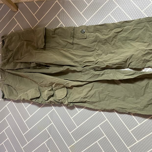 카키 카고팬츠