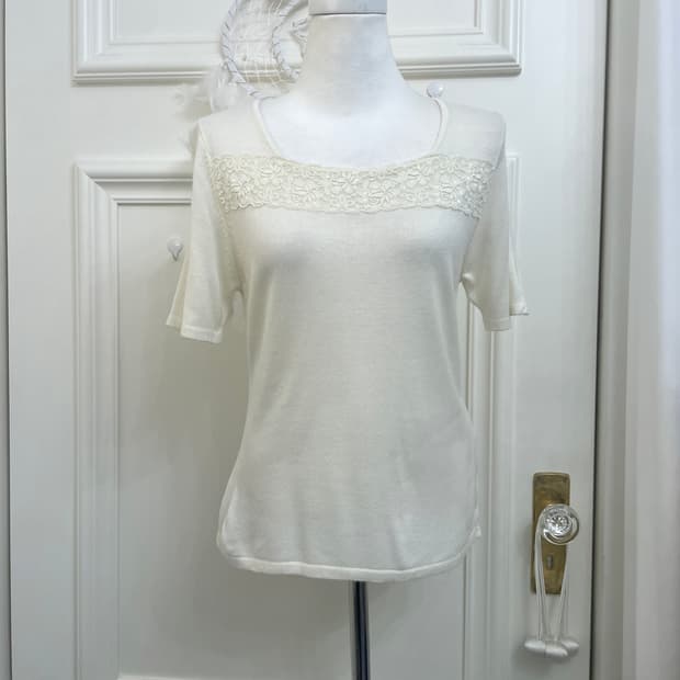 ivory lace point square-neck half knit t