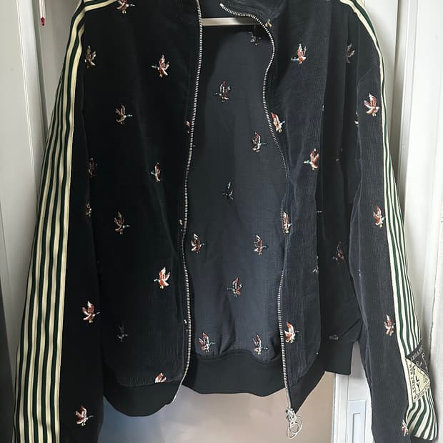 캐피탈 코듀로이 덕자수 트랙자켓 블랙