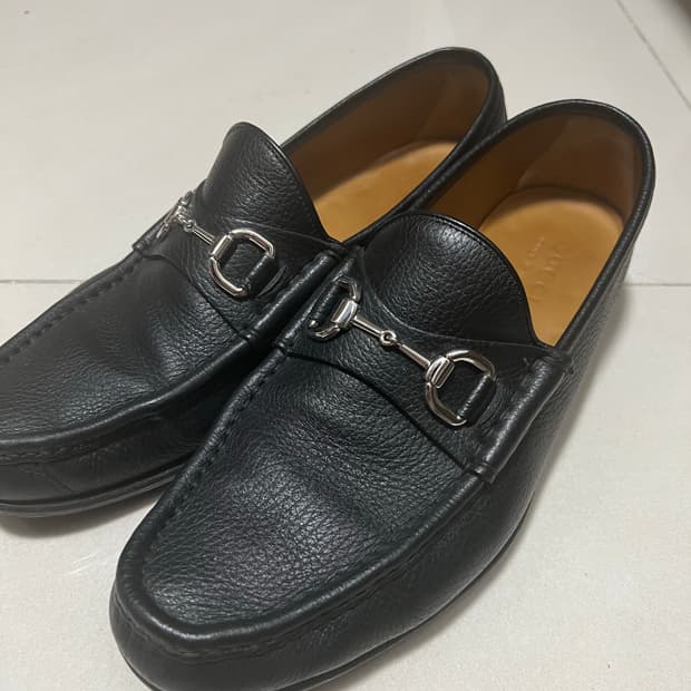 구찌 홀스빗 은장 로퍼 구두 280