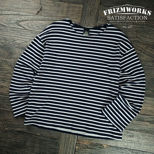 [프리즘웍스] 엘보우 패치 오버핏 보트넥 스트라이프 롱슬리브 M19206