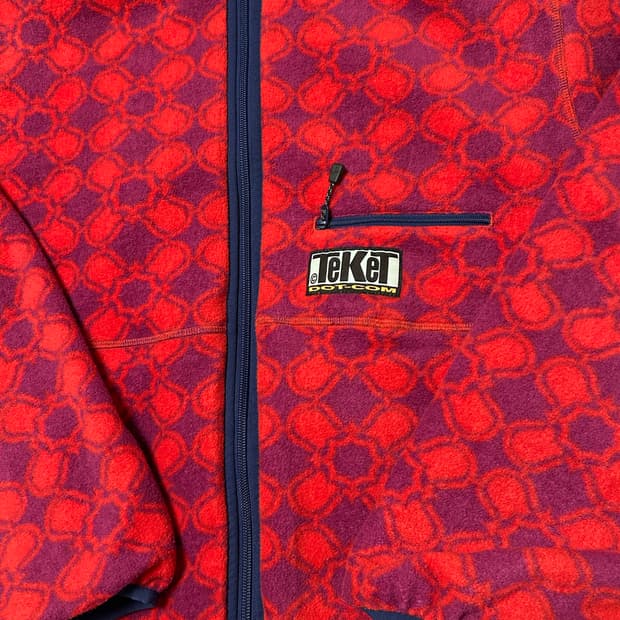 Teket 위켄드 리버시블 플리스 레드