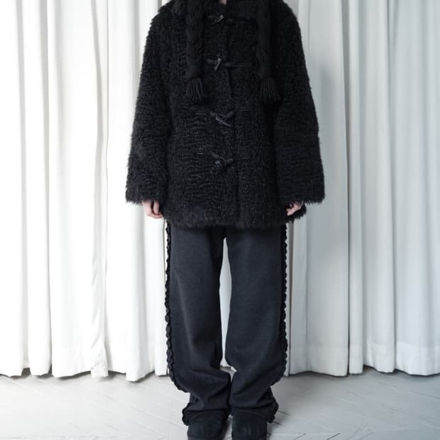 생긴스튜디오 퍼코트 블랙 구합니다 퍼자켓