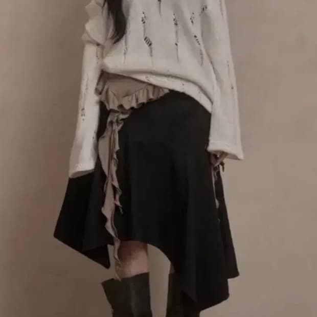 카키포인트 언발 미니 스커트