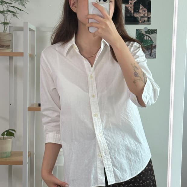 white flower shadow shirt