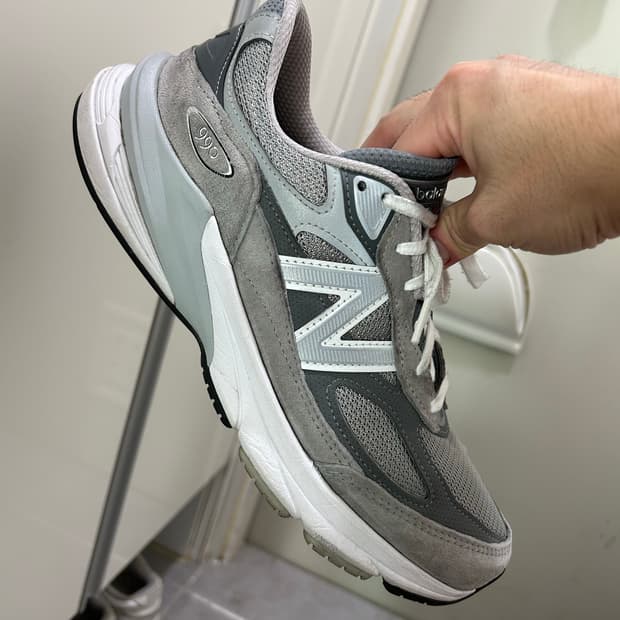 뉴발란스 990 v6 (그레이 270mm)