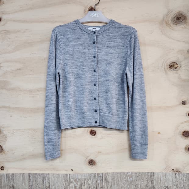 126) 유니클로 여성 숏가디건