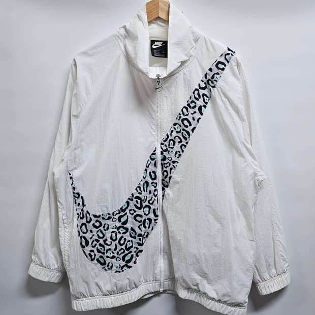 나이키 여성 애니멀 스우시 바람막이 S