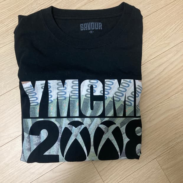 퍽디스인더스트리 세이버 콜라보 반팔 