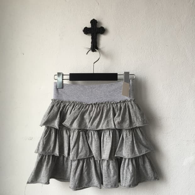 Layer skirt