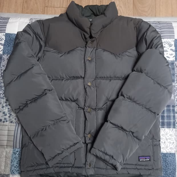 파타고니아 다운패딩     105