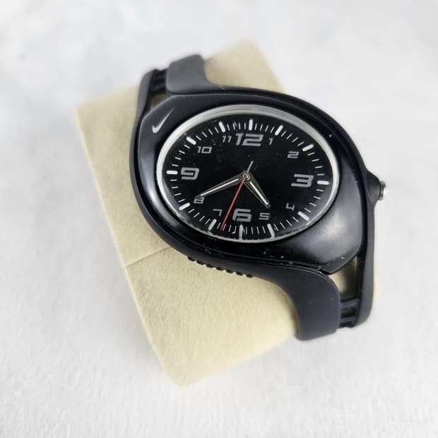 나이키 트라이액스 아날로그 레귤러