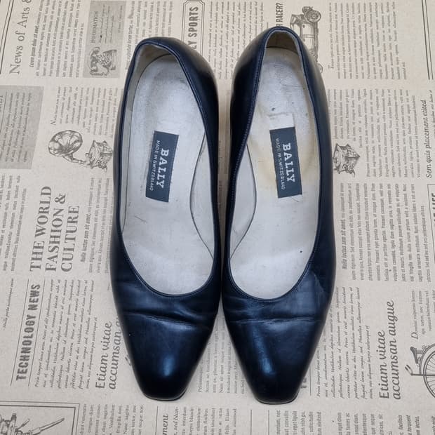 정품 발리 여성구두 좌230 우225 굽7