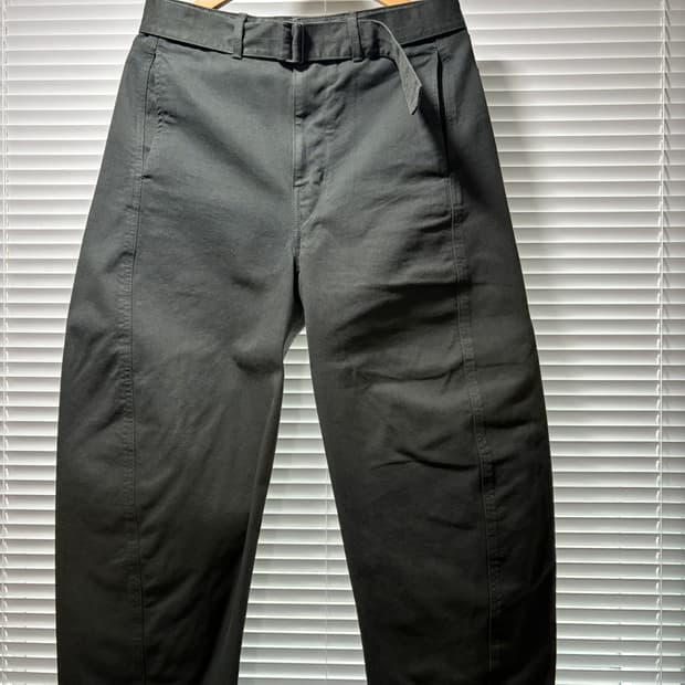 (M) 르메르 트위스티드 벨티드 팬츠 카본 블루