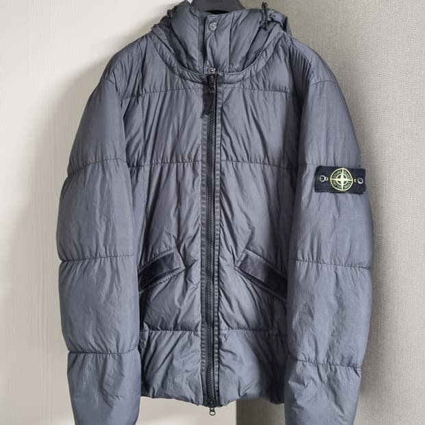 스톤아일랜드 크링클랩스 패딩