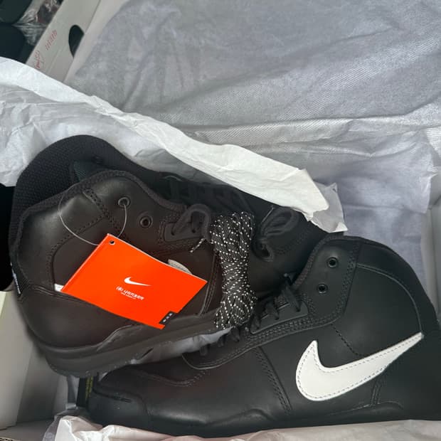 나이키스투시 발토로265