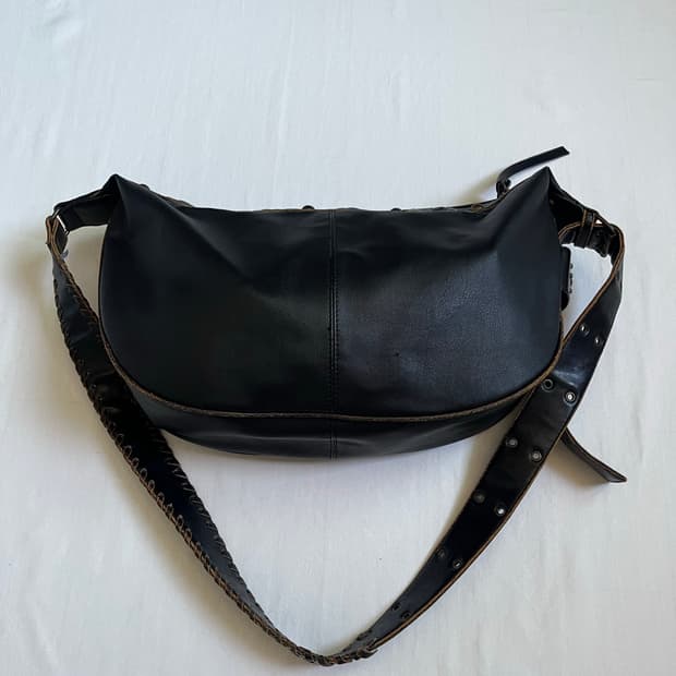 Ginzi Venom shoulder bag | 후루츠패밀리