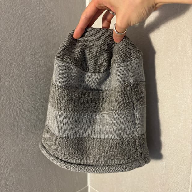 Ca4la 스트라이프 실크 비니