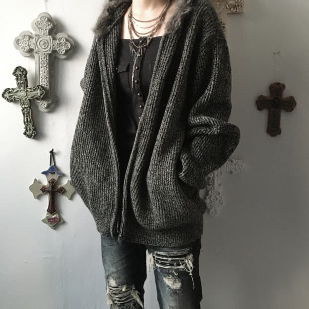 Fake fur hood ribbed knit zip up