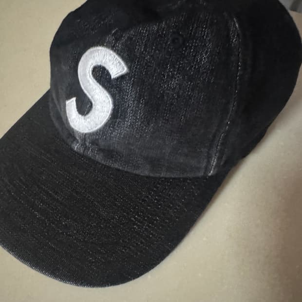 슈프림 코듀라 s로고 캡
