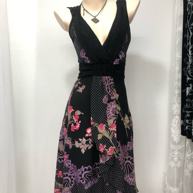kitsch oriental knot detail dress