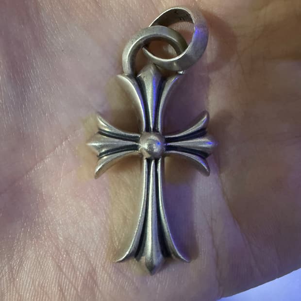 크롬하츠 스몰 크로스 위드 베일