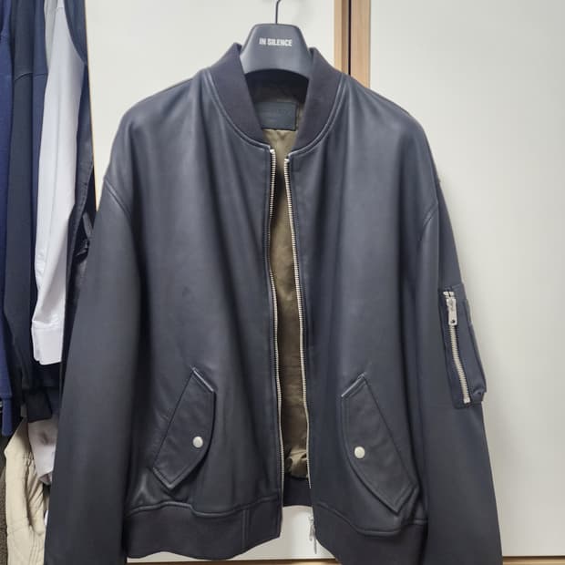 [L]올세인츠 램스킨 ma-1가죽자켓