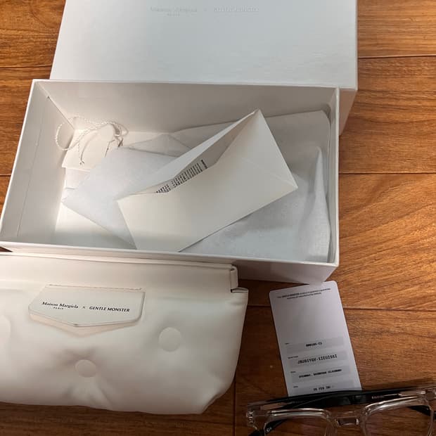 젠틀몬스터 마르지엘라 mm010s 클리어