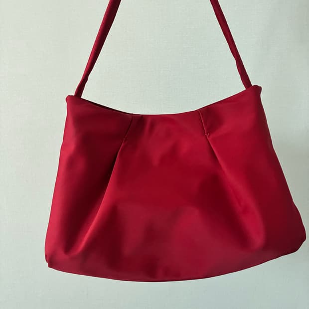 OF COURSE 커브 숄더백 레드(착용샷있음)