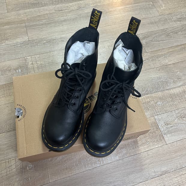 닥터마틴 1460 버지니아