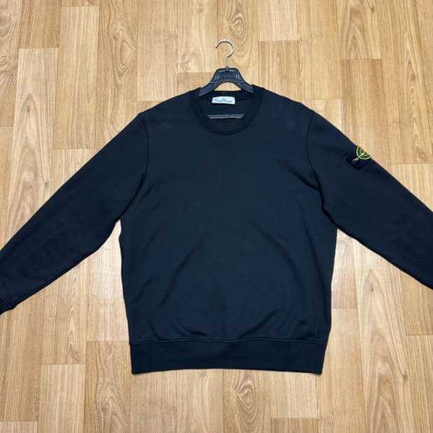 스톤아일랜드 스웻셔츠 XL사이즈 블랙