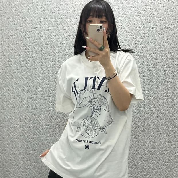 세터 빈티지 캐주얼 카프리 시트론 드로잉 썸머 반팔티 L C13586