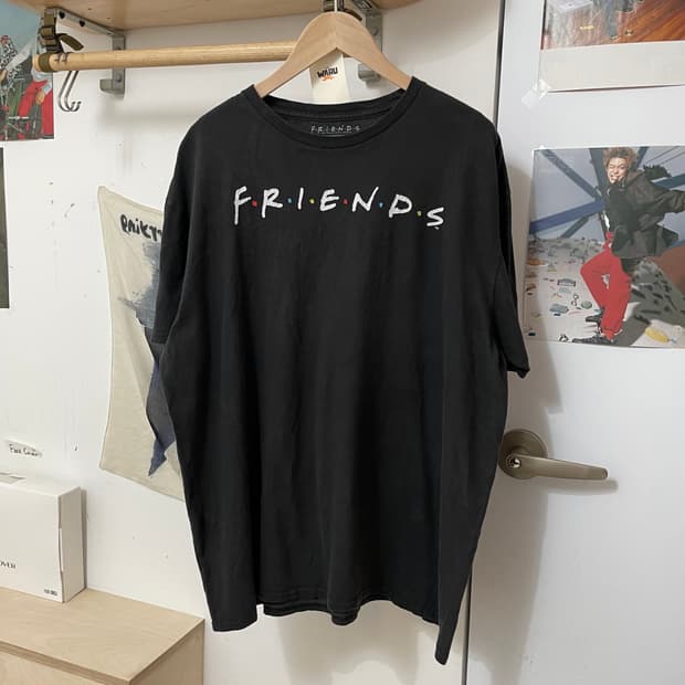 프렌즈 오피셜 티셔츠 (XL)