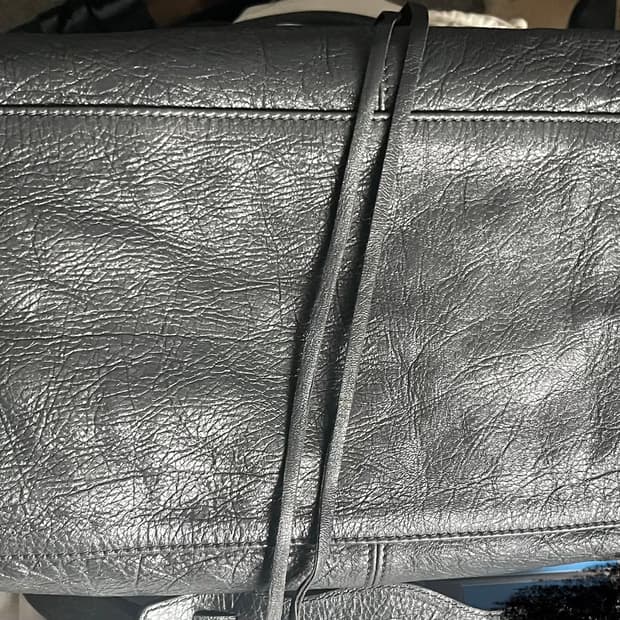 발렌시아가 파트타임 다크그레이 판매합니다