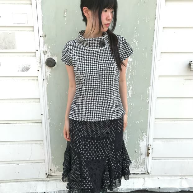 vintage pleats button top